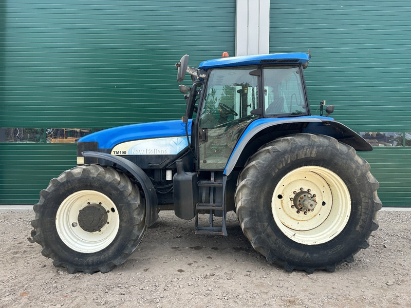 New Holland TM 190 - جرار: صور 3 New Holland TM 190 - جرار: صور 3