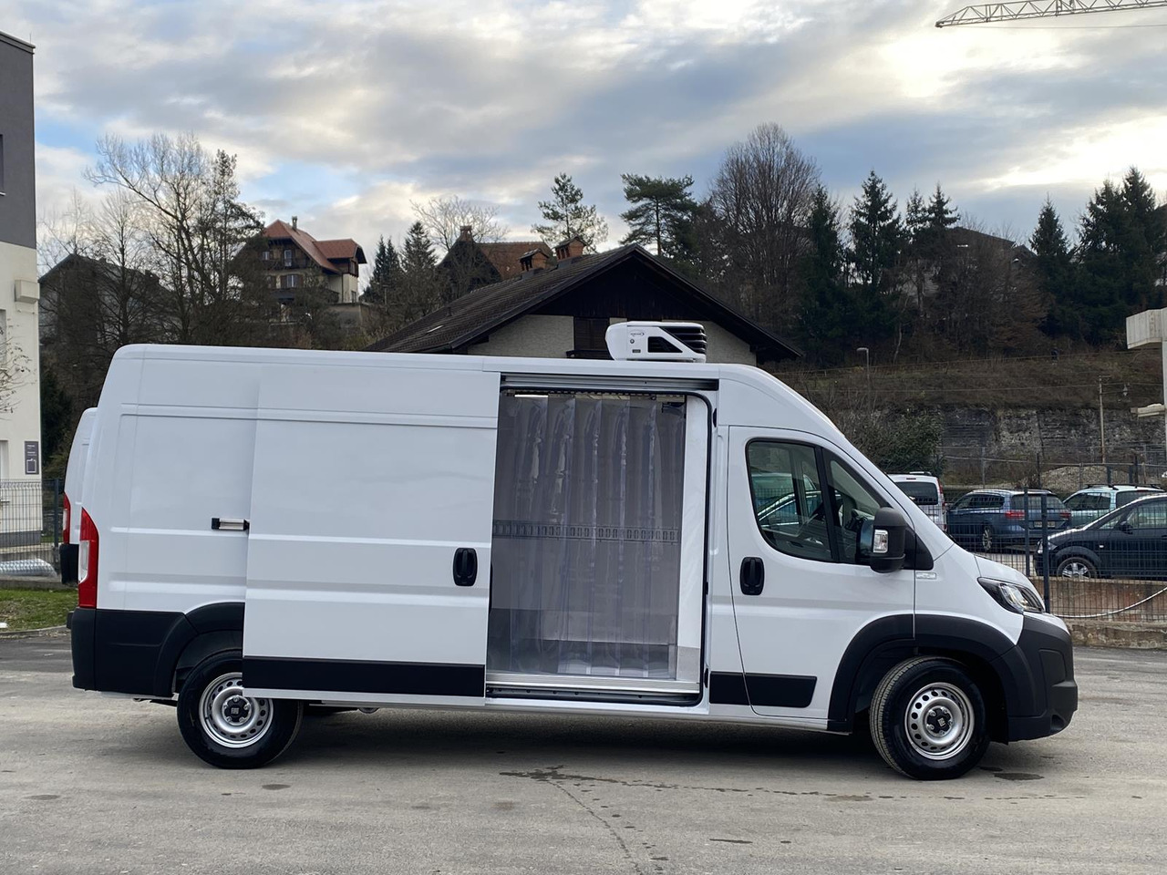 FIAT DUCATO L3H2 180PS BASE HEAVY / FRISCHDIENST + XARIOS 300 12-380V + Heizung - الشاحنات الصغيرة المبردة: صور 2 FIAT DUCATO L3H2 180PS BASE HEAVY / FRISCHDIENST + XARIOS 300 12-380V + Heizung - الشاحنات الصغيرة المبردة: صور 2