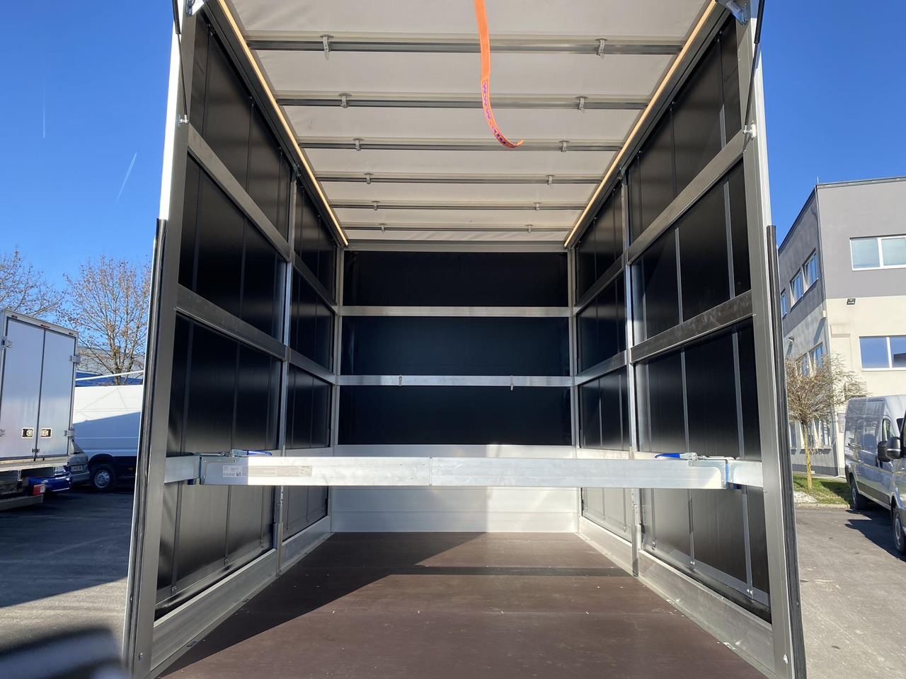 IVECO DAILY 35S18HP  D30C | PRITSCHE PLANE + SCHLAFKABINE + LADERAMPE إيجار IVECO DAILY 35S18HP  D30C | PRITSCHE PLANE + SCHLAFKABINE + LADERAMPE: صور 9
