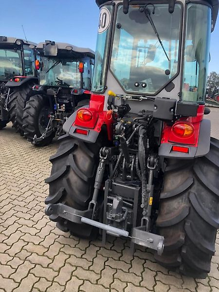 Massey Ferguson MF 3VI105 Efficient - جرار: صور 4 Massey Ferguson MF 3VI105 Efficient - جرار: صور 4