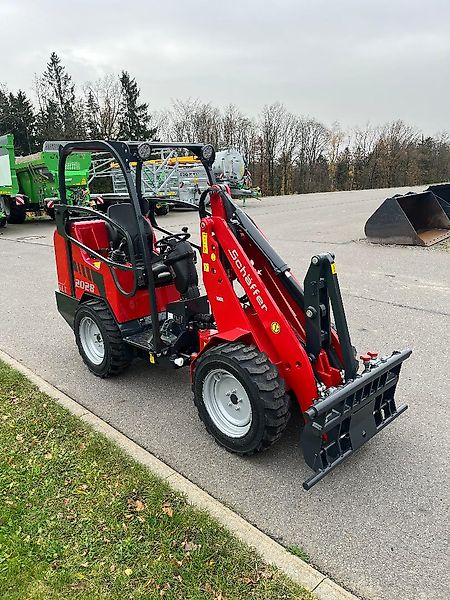 Schäffer 2028 SLT - لودر مفصلي صغير: صور 4 Schäffer 2028 SLT - لودر مفصلي صغير: صور 4