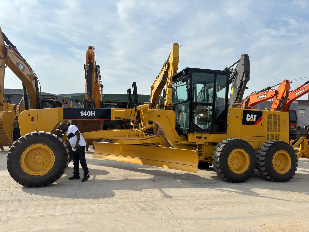 Caterpillar CAT 140H 140K Grader Secondhand High Quality Used Motor Grader for Sale - آلة تسوية الأرض: صور 2 Caterpillar CAT 140H 140K Grader Secondhand High Quality Used Motor Grader for Sale - آلة تسوية الأرض: صور 2