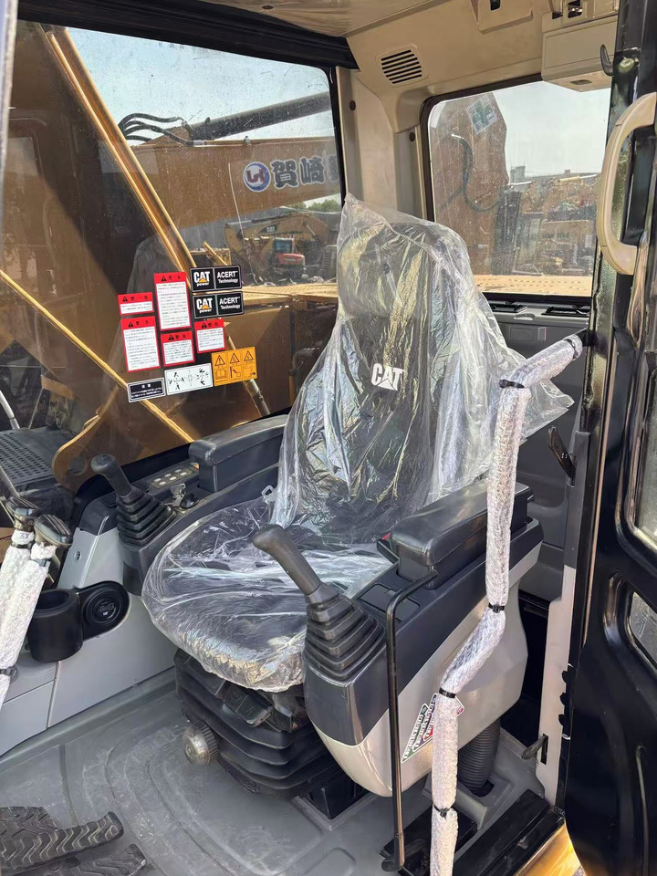 Caterpillar CAT 320C 20 Ton Floating 15M Long Boom Excavators for Sale - حفارة: صور 5 Caterpillar CAT 320C 20 Ton Floating 15M Long Boom Excavators for Sale - حفارة: صور 5