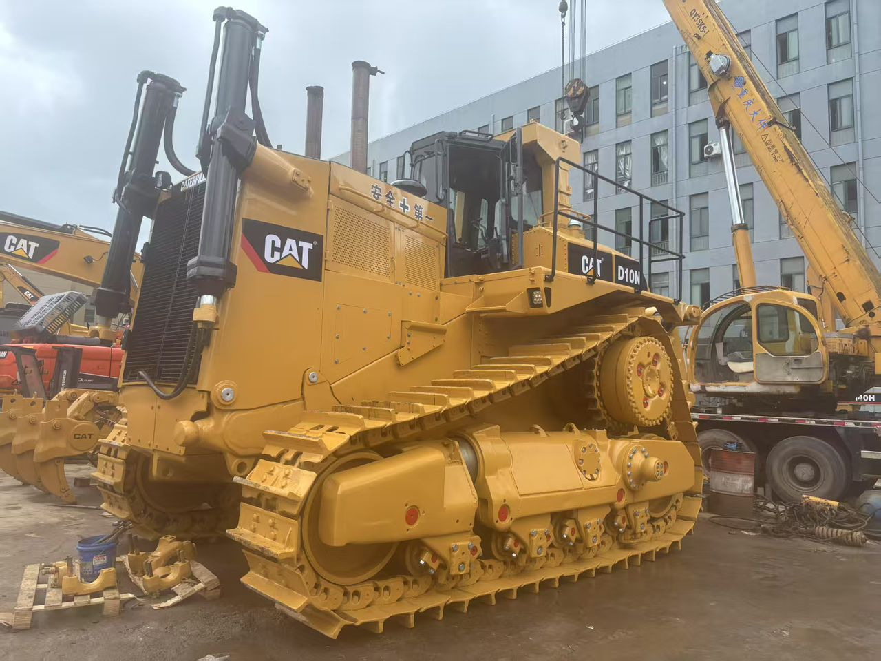 Caterpillar CAT Used Crawler Bulldozer Tractor D10N D9R D8R D8T D7R D7G D6G Dozer for Sale - بلدوزر: صور 4 Caterpillar CAT Used Crawler Bulldozer Tractor D10N D9R D8R D8T D7R D7G D6G Dozer for Sale - بلدوزر: صور 4
