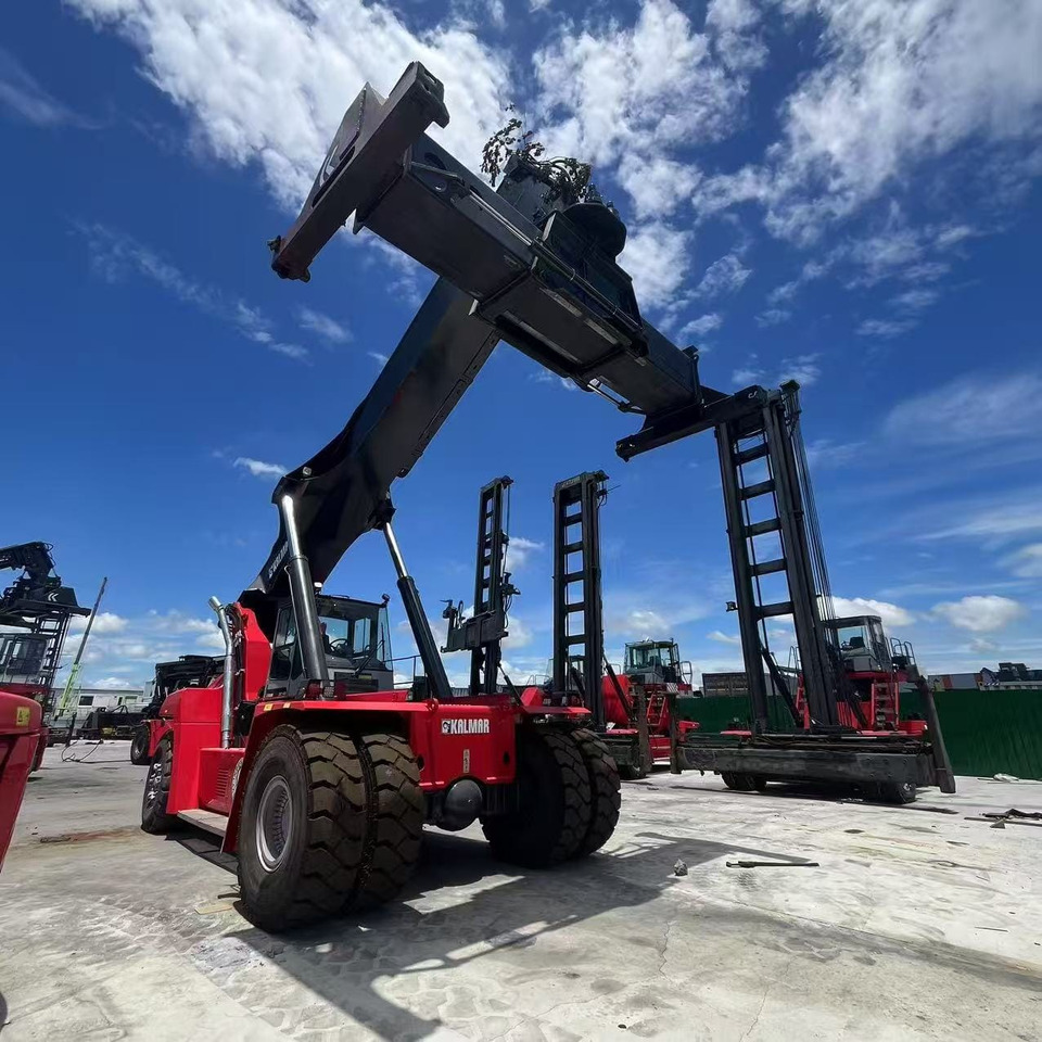 KALMAR 45 Ton Kalmar Reach Stacker DRD450 DRF450 DRT450 Telescopic Handler DRT450 and Sany Liugong Reach Stackers Lifting Reach Stacker Forklift - رافعات حاويات: صور 2 KALMAR 45 Ton Kalmar Reach Stacker DRD450 DRF450 DRT450 Telescopic Handler DRT450 and Sany Liugong Reach Stackers Lifting Reach Stacker Forklift - رافعات حاويات: صور 2