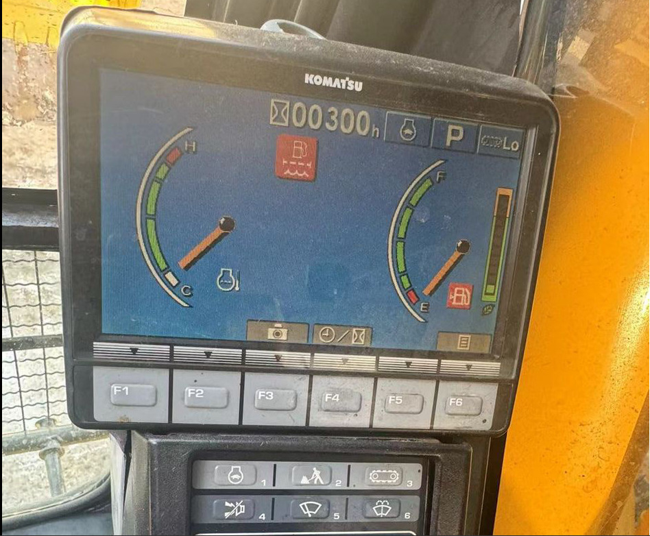 حفارات زحافة Komatsu PC220 PC220-8MO PC210 PC200 20 Ton Hydraulic Crawler Slightly Used Excavator: صور 8