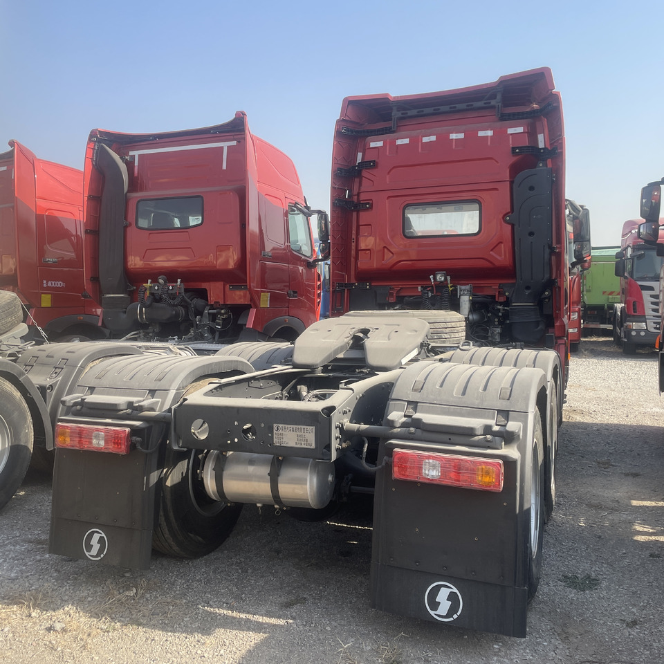 Schacman Slightly Used X3000 X5000 (6*4) Semi Truck head Truck Head Tipper Head - شاحنة جرار: صور 5 Schacman Slightly Used X3000 X5000 (6*4) Semi Truck head Truck Head Tipper Head - شاحنة جرار: صور 5