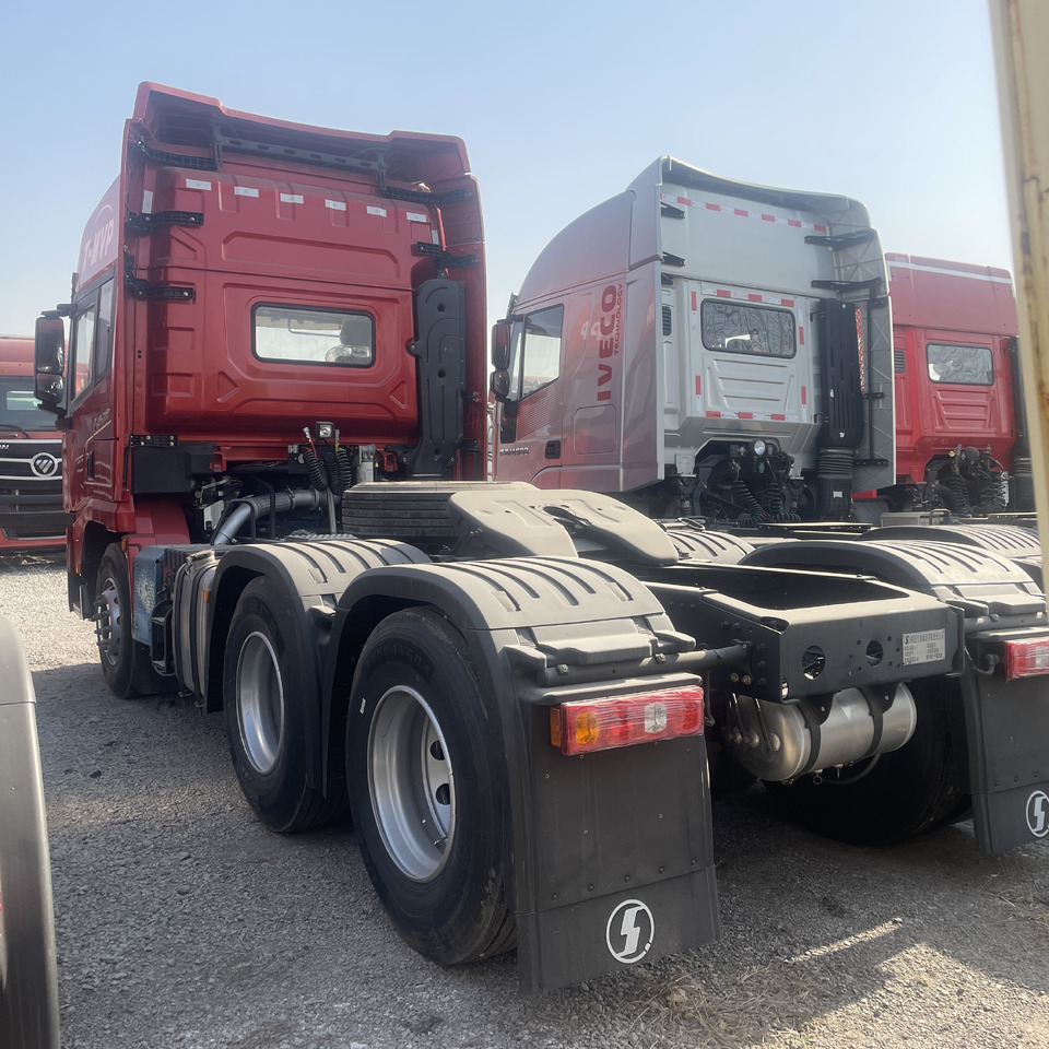 Schacman Slightly Used X3000 X5000 (6*4) Semi Truck head Truck Head Tipper Head - شاحنة جرار: صور 4 Schacman Slightly Used X3000 X5000 (6*4) Semi Truck head Truck Head Tipper Head - شاحنة جرار: صور 4