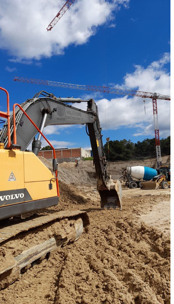 Volvo EC220EL - حفارات زحافة: صور 4 Volvo EC220EL - حفارات زحافة: صور 4