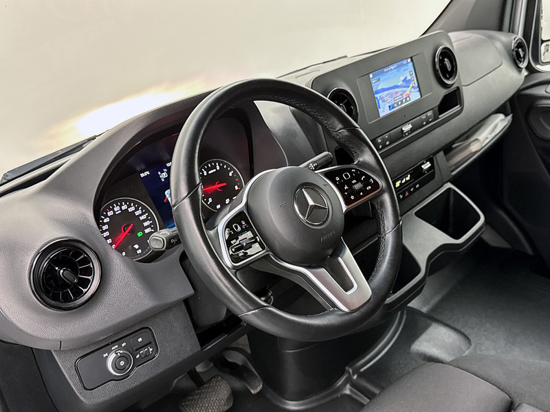 Mercedes-Benz Sprinter 315cdi L3H2 Navigatie Achteruitrijcamera Betimmering Apple Carplay/Android Auto - فان: صور 4 Mercedes-Benz Sprinter 315cdi L3H2 Navigatie Achteruitrijcamera Betimmering Apple Carplay/Android Auto - فان: صور 4
