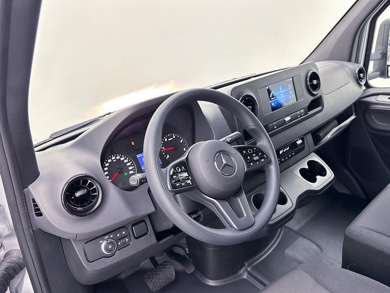 Mercedes-Benz Sprinter 517 1.9 CDI Bakwagen Meubelbak 1000KG Laadklep Apple Carplay/Android Auto Cruise Control - الشاحنات الصغيرة صندوق مغلق: صور 5 Mercedes-Benz Sprinter 517 1.9 CDI Bakwagen Meubelbak 1000KG Laadklep Apple Carplay/Android Auto Cruise Control - الشاحنات الصغيرة صندوق مغلق: صور 5