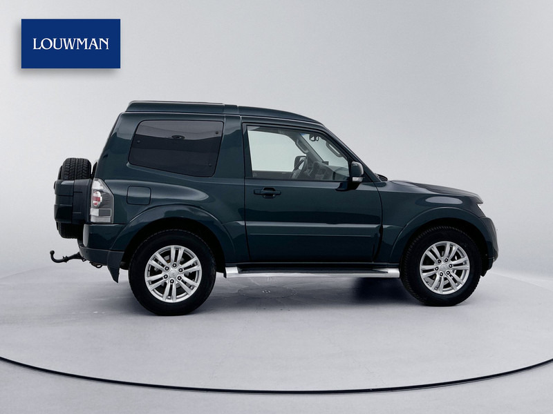 Mitsubishi Pajero 3.2 DI-D Instyle High Roof Van Grijs kenteken Automaat Climate control Trekhaak 3000KG - الشاحنات الصغيرة: صور 3 Mitsubishi Pajero 3.2 DI-D Instyle High Roof Van Grijs kenteken Automaat Climate control Trekhaak 3000KG - الشاحنات الصغيرة: صور 3
