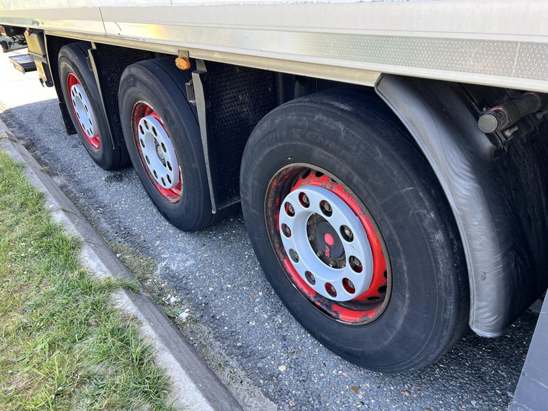 Kögel 3 - assige koeloplegger Carrier vector 1550 - مبردة نصف مقطورة: صور 5 Kögel 3 - assige koeloplegger Carrier vector 1550 - مبردة نصف مقطورة: صور 5