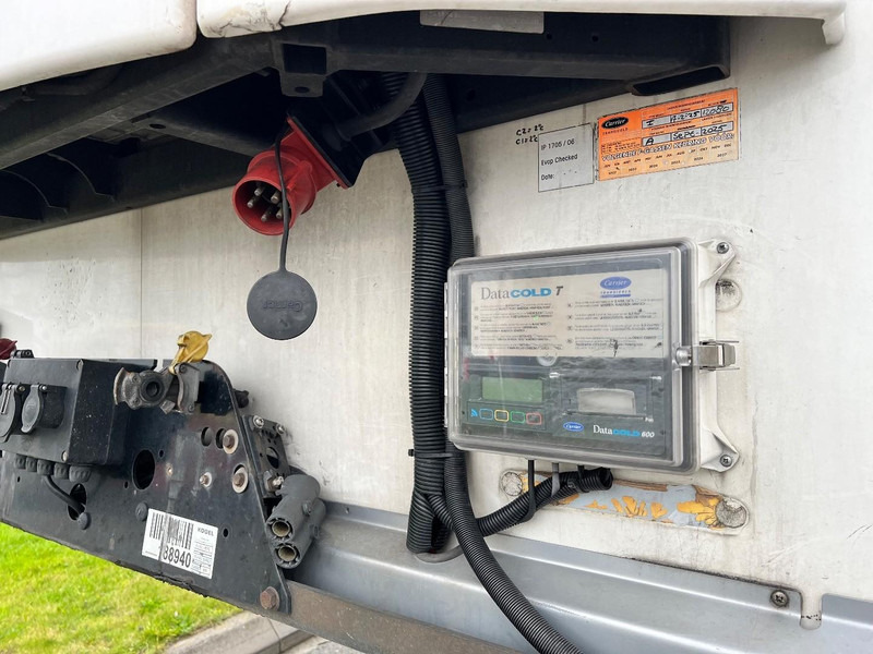 Kögel 3 assige koeloplegger Lift axle / Carrier Vector 1950 - مبردة نصف مقطورة: صور 5 Kögel 3 assige koeloplegger Lift axle / Carrier Vector 1950 - مبردة نصف مقطورة: صور 5