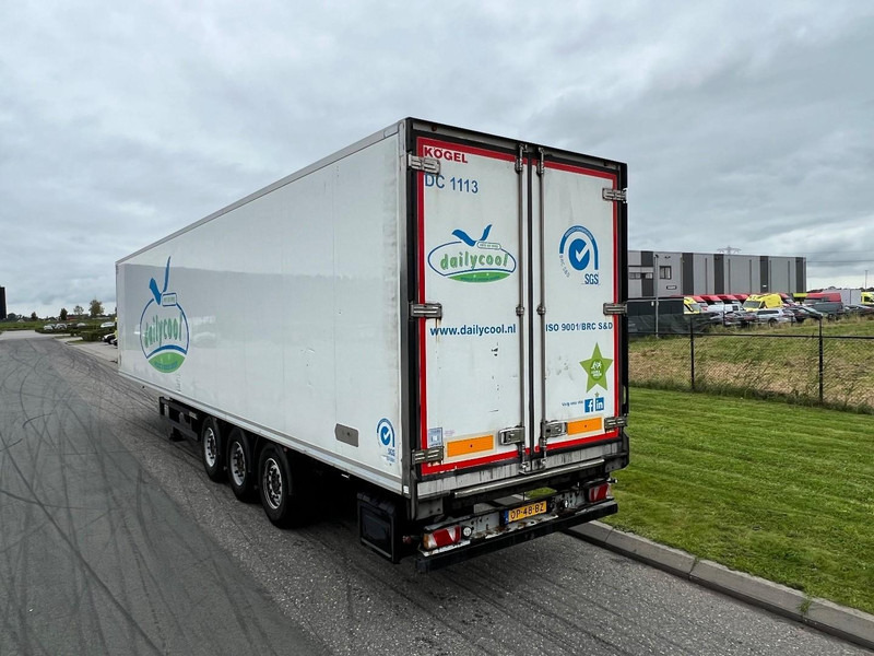 Kögel 3 assige koeloplegger Lift axle / Carrier Vector 1950 - مبردة نصف مقطورة: صور 3 Kögel 3 assige koeloplegger Lift axle / Carrier Vector 1950 - مبردة نصف مقطورة: صور 3