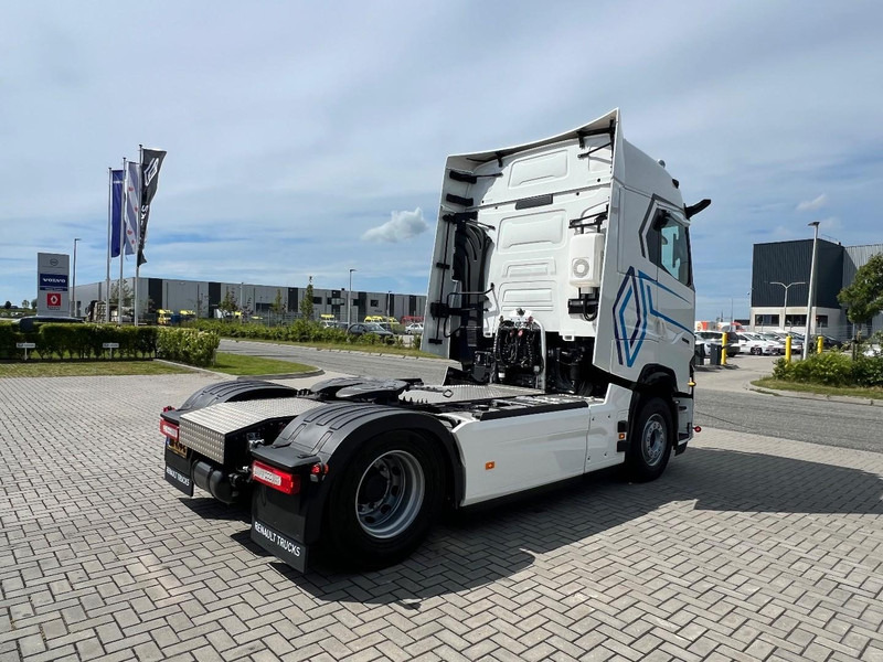 Renault T480 T-HIGH 4x2 Trekker Standclima / 2x Tank / New - شاحنة جرار: صور 5 Renault T480 T-HIGH 4x2 Trekker Standclima / 2x Tank / New - شاحنة جرار: صور 5