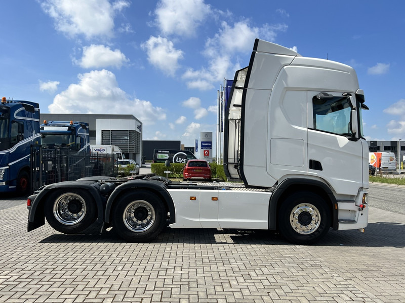 Scania R540 6x2 NGS 6x2 Trekker Retarder / Highline / 572.222 km - شاحنة جرار: صور 4 Scania R540 6x2 NGS 6x2 Trekker Retarder / Highline / 572.222 km - شاحنة جرار: صور 4