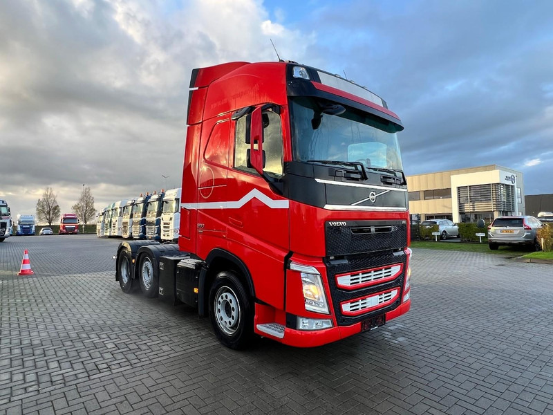 Volvo FH 500 6x2 trekker Globetrotter / Pusher / lift - شاحنة جرار: صور 3 Volvo FH 500 6x2 trekker Globetrotter / Pusher / lift - شاحنة جرار: صور 3