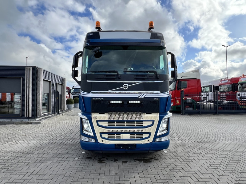 Volvo FH 500 6x2 vla trekker 693535Km - شاحنة جرار: صور 2 Volvo FH 500 6x2 vla trekker 693535Km - شاحنة جرار: صور 2