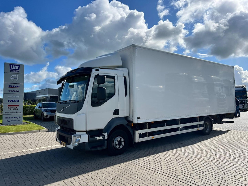 Volvo FL 210 4x2 bakwagen Dhollandia 1500kg / - بصندوق مغلق شاحنة: صور 1 Volvo FL 210 4x2 bakwagen Dhollandia 1500kg / - بصندوق مغلق شاحنة: صور 1