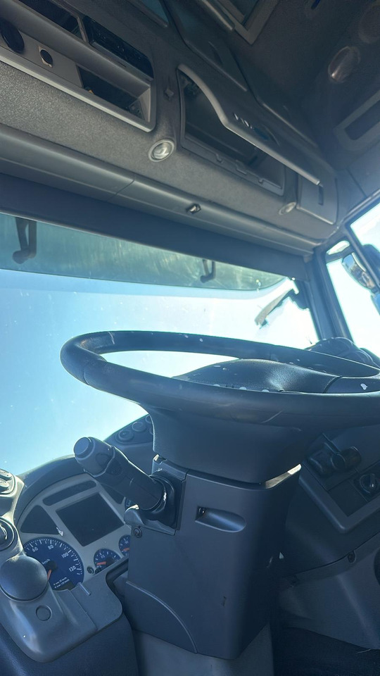 Iveco tralis 450 cp - Euro 5 2008 Retarder Klima - Export posibil - شاحنة جرار: صور 4 Iveco tralis 450 cp - Euro 5 2008 Retarder Klima - Export posibil - شاحنة جرار: صور 4