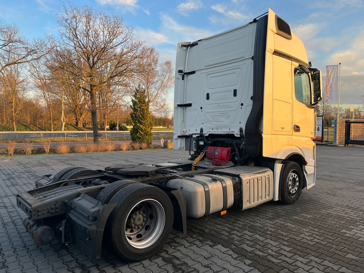 Mercedes-Benz Actros 1842 MP4 - شاحنة جرار: صور 3 Mercedes-Benz Actros 1842 MP4 - شاحنة جرار: صور 3