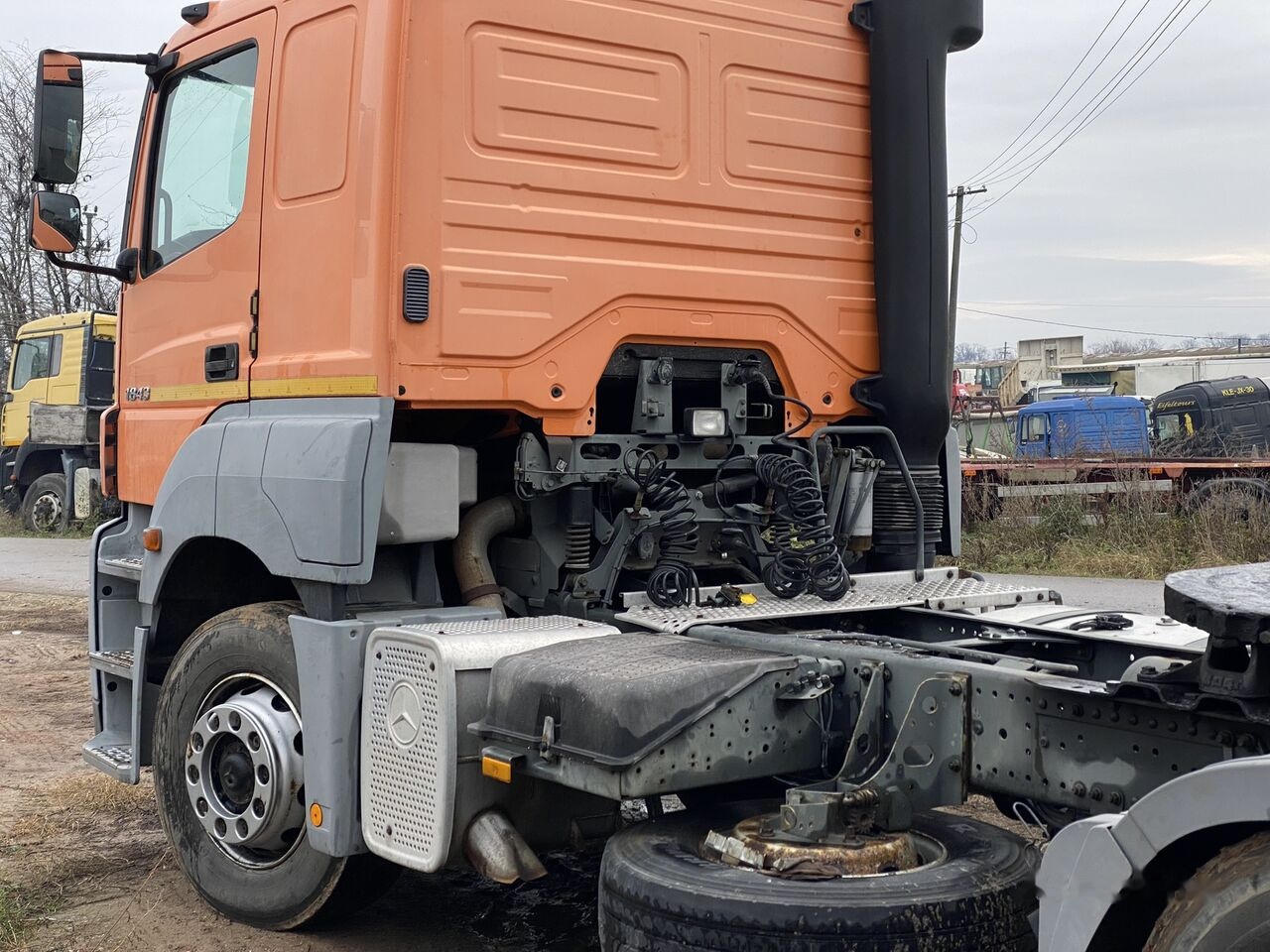 Mercedes-Benz Axor MP2 1843 - شاحنة جرار: صور 5 Mercedes-Benz Axor MP2 1843 - شاحنة جرار: صور 5