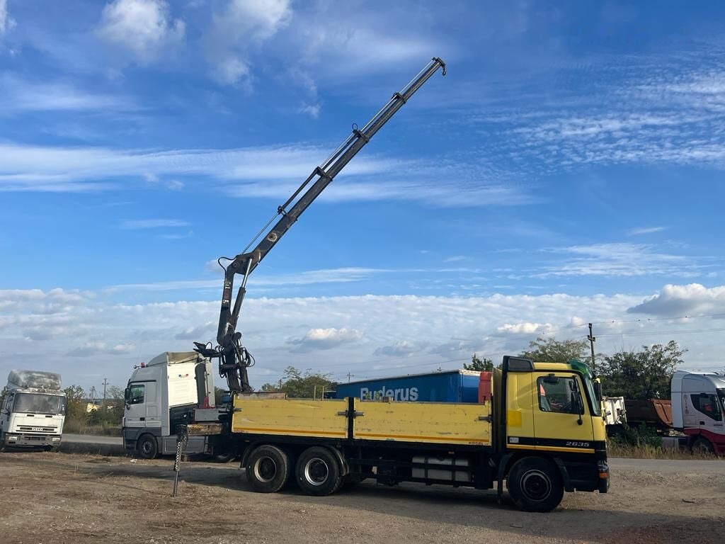 Mercedes-Benz Dropside camion Mercedes-Benz Actros MP1 V6 2635 + KRANE HIAB 17 - شاحنة كرين, شاحنات مسطحة: صور 1 Mercedes-Benz Dropside camion Mercedes-Benz Actros MP1 V6 2635 + KRANE HIAB 17 - شاحنة كرين, شاحنات مسطحة: صور 1