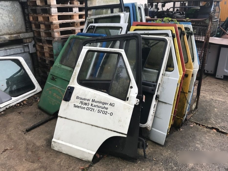 Usi cabina camion din dezmembrari - باب و قطع الغيار - شاحنة: صور 1 Usi cabina camion din dezmembrari - باب و قطع الغيار - شاحنة: صور 1