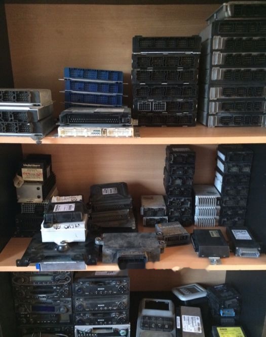 Vand calculator bord camion VDO FR SI FFR - كتلة التحكم - شاحنة: صور 3 Vand calculator bord camion VDO FR SI FFR - كتلة التحكم - شاحنة: صور 3