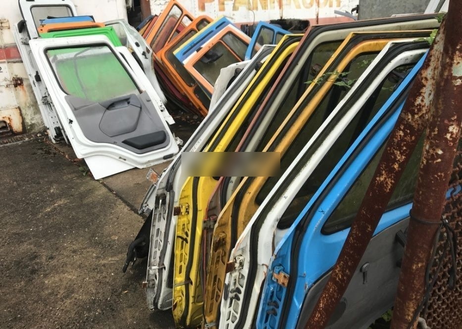 - باب و قطع الغيار - شاحنة: صور 2 - باب و قطع الغيار - شاحنة: صور 2