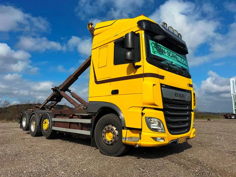 DAF XF 530 Hoglift with knæk arm. - شاحنة ذات الخطاف: صور 2 DAF XF 530 Hoglift with knæk arm. - شاحنة ذات الخطاف: صور 2