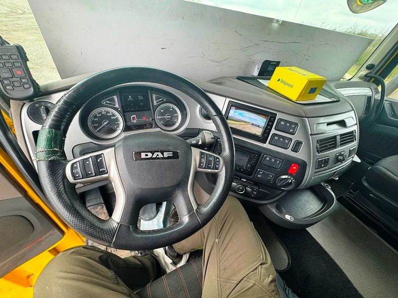 شاحنة جرار DAF XF 530 Twensteer 6x2/4. Hydr. system.: صور 19