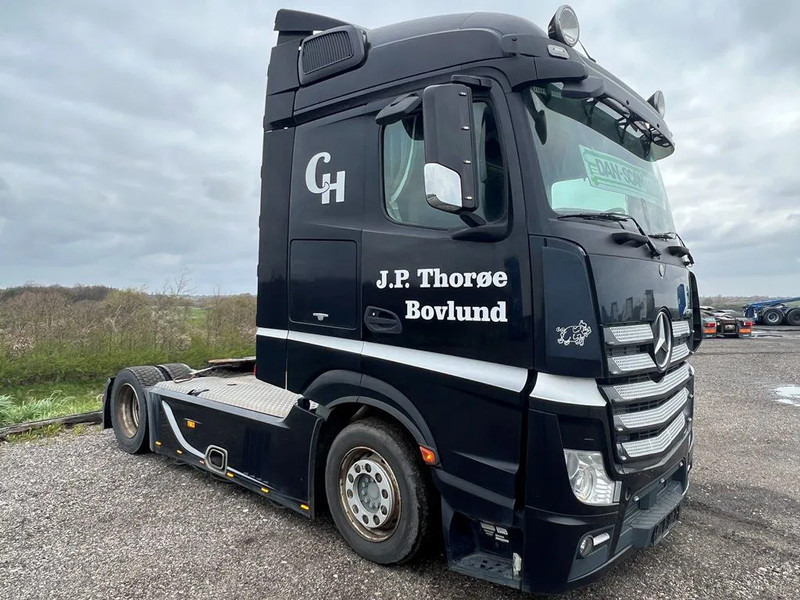 Mercedes-Benz Actros 1843 Special Interior. Air / Air suspension. Euro 6 - شاحنة جرار: صور 2 Mercedes-Benz Actros 1843 Special Interior. Air / Air suspension. Euro 6 - شاحنة جرار: صور 2