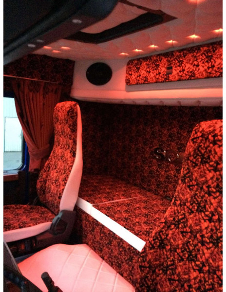 Scania R143-450 V8 - شاحنة جرار: صور 5 Scania R143-450 V8 - شاحنة جرار: صور 5