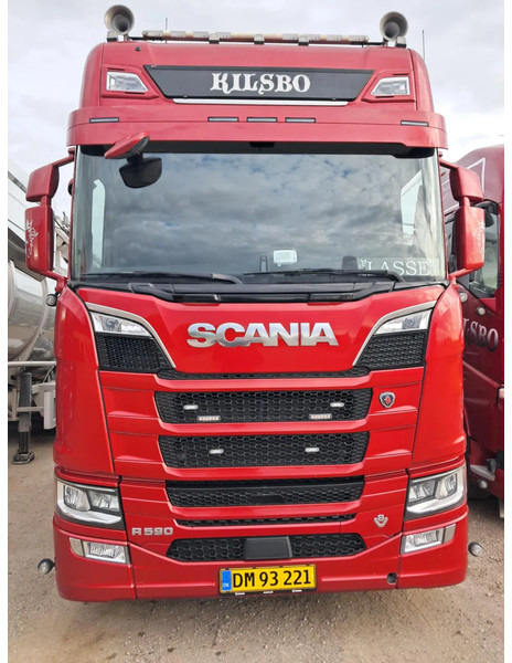 Scania R590 V8 NGS Rear steering 6x2*4. Air / Air suspension. Hydr. system - شاحنة جرار: صور 4 Scania R590 V8 NGS Rear steering 6x2*4. Air / Air suspension. Hydr. system - شاحنة جرار: صور 4