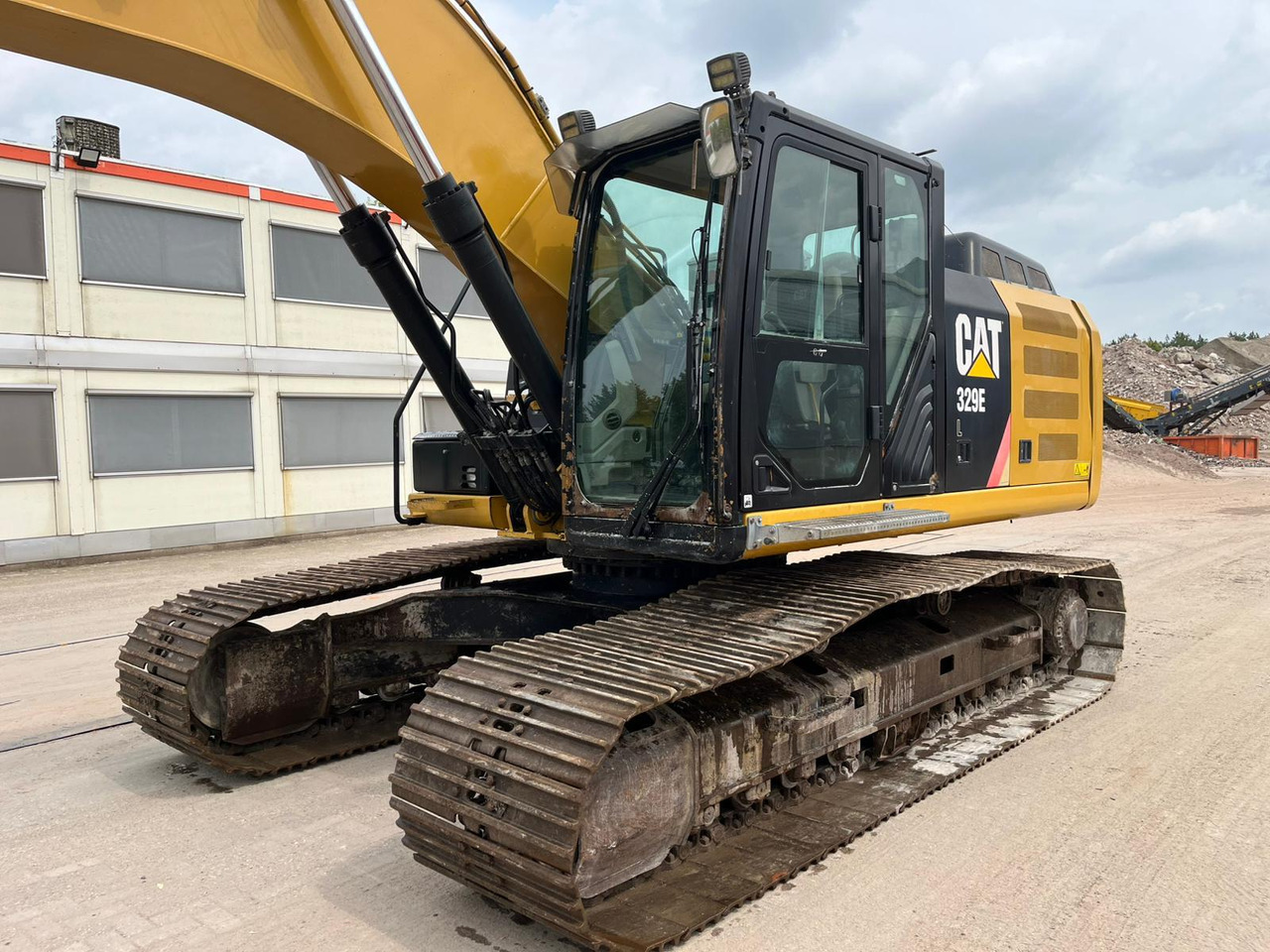 Caterpillar 329 EL - حفارات زحافة: صور 3 Caterpillar 329 EL - حفارات زحافة: صور 3