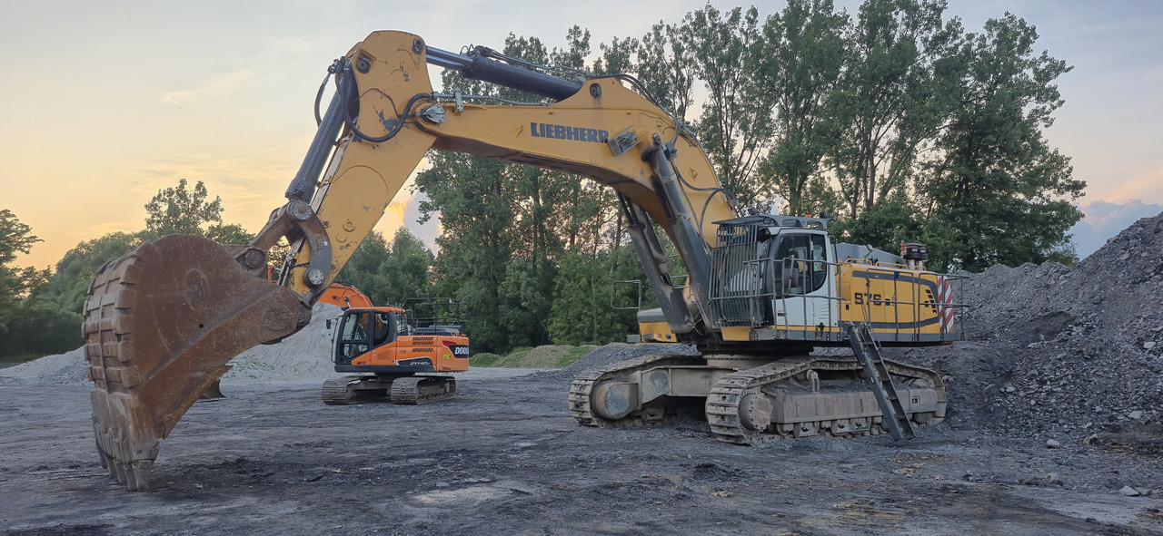 LIEBHERR R976 HD - حفارات زحافة: صور 1 LIEBHERR R976 HD - حفارات زحافة: صور 1