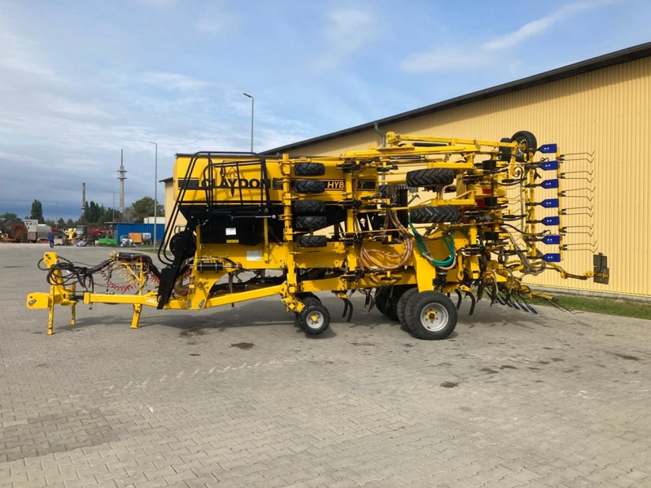 CLAYDON HYBRID T 6 VIEL ZUBEHÖR - وضع البذور فى خطوط: صور 2 CLAYDON HYBRID T 6 VIEL ZUBEHÖR - وضع البذور فى خطوط: صور 2