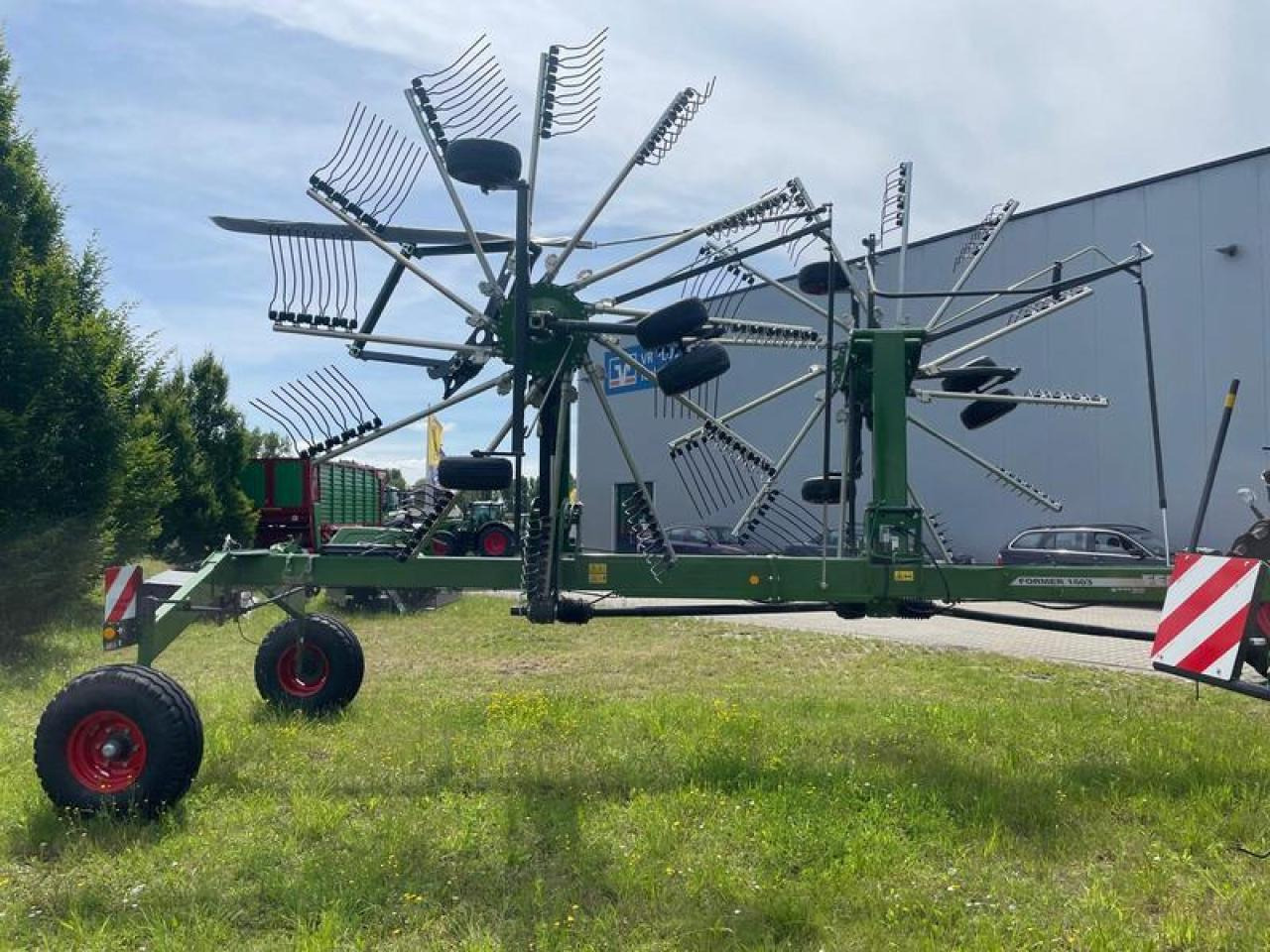 Fendt FORMER 1603 - لمّامَة القش: صور 4 Fendt FORMER 1603 - لمّامَة القش: صور 4