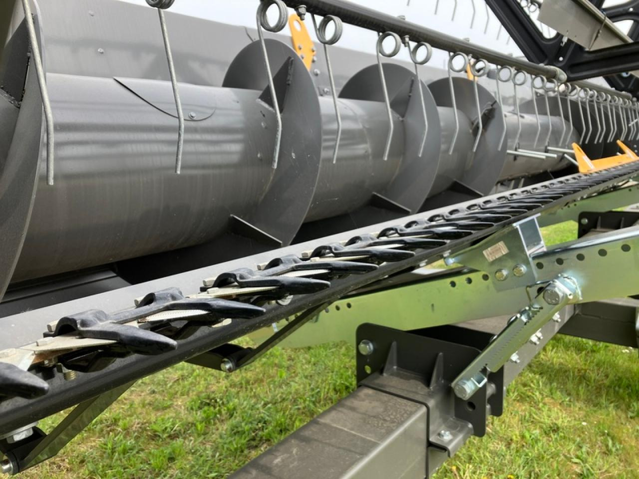 Fendt FREEFLOW 540 - حصادة شاملة - الرأس: صور 4 Fendt FREEFLOW 540 - حصادة شاملة - الرأس: صور 4