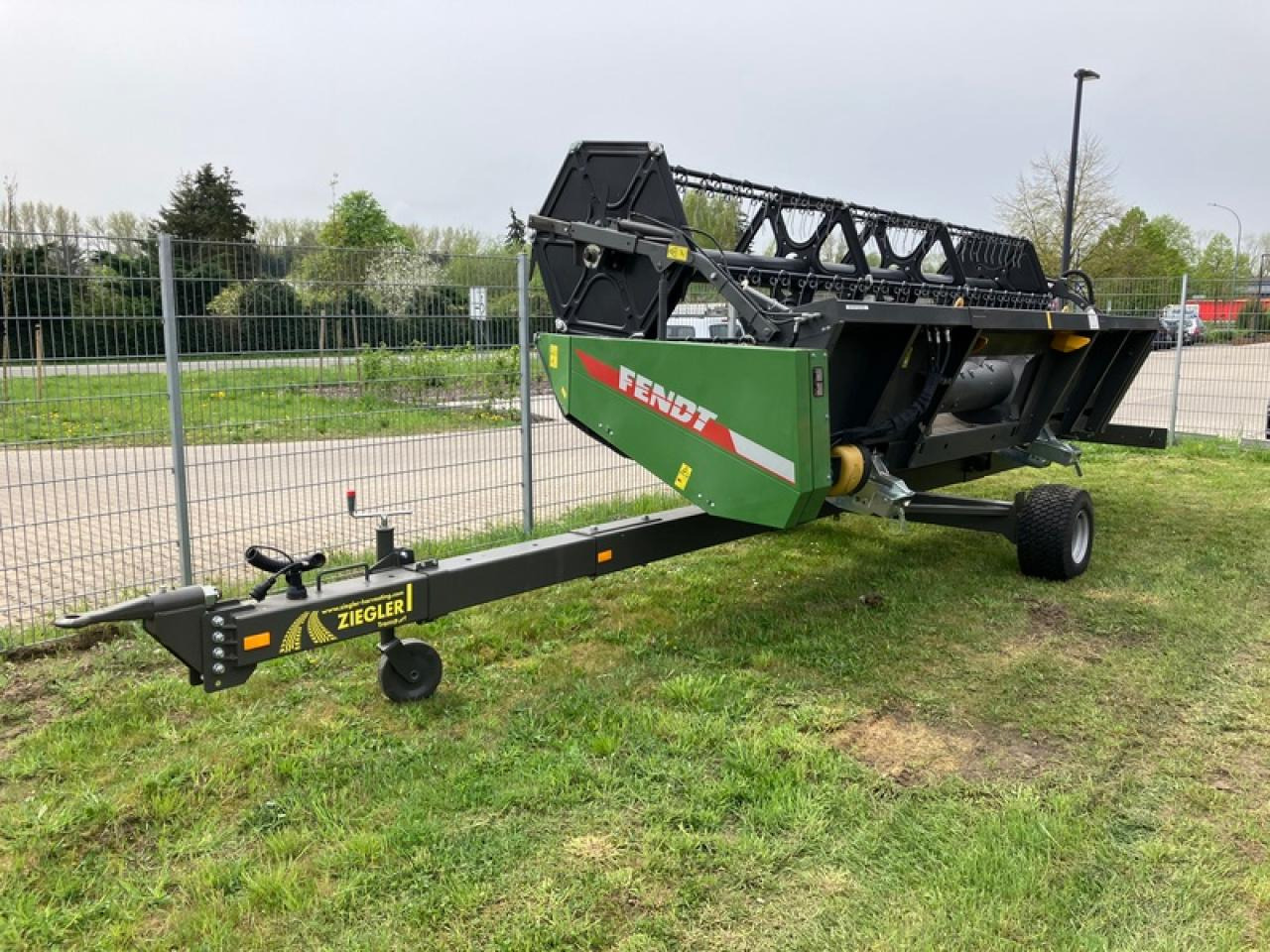 Fendt FREEFLOW 540 - حصادة شاملة - الرأس: صور 1 Fendt FREEFLOW 540 - حصادة شاملة - الرأس: صور 1
