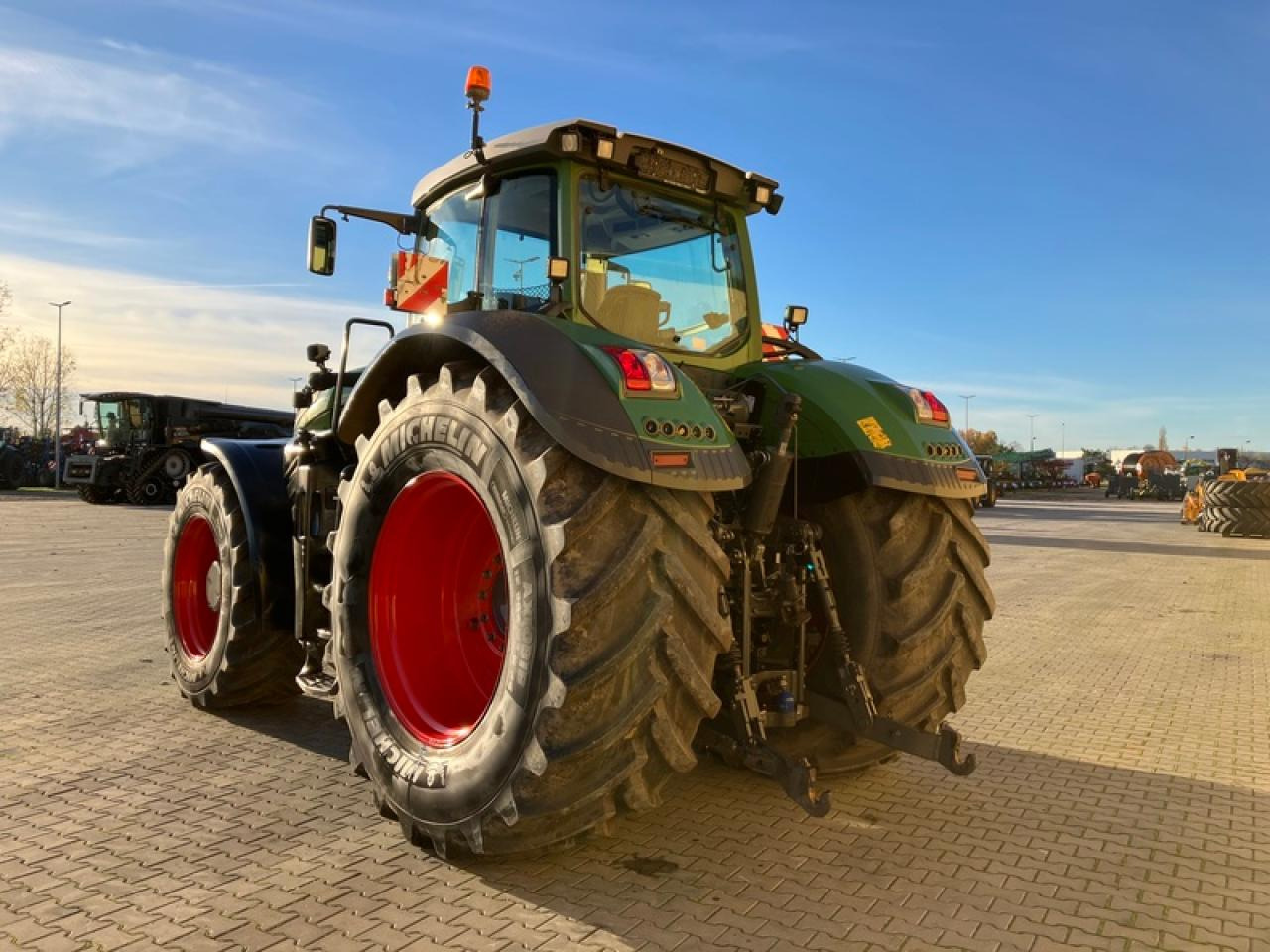 Fendt VARIO 1050 - جرار: صور 3 Fendt VARIO 1050 - جرار: صور 3