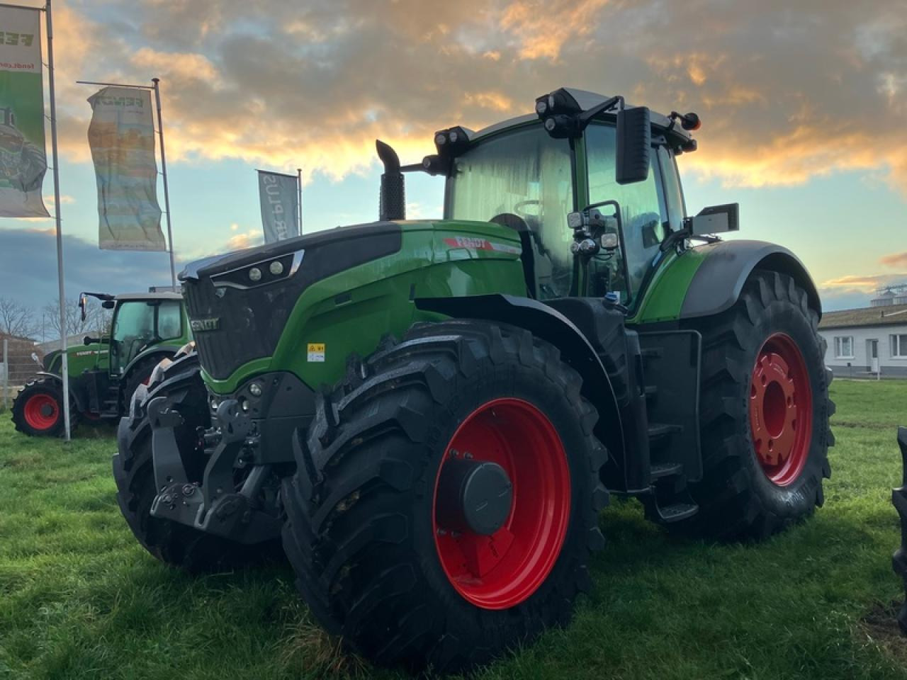 Fendt VARIO 1050 - جرار: صور 2 Fendt VARIO 1050 - جرار: صور 2