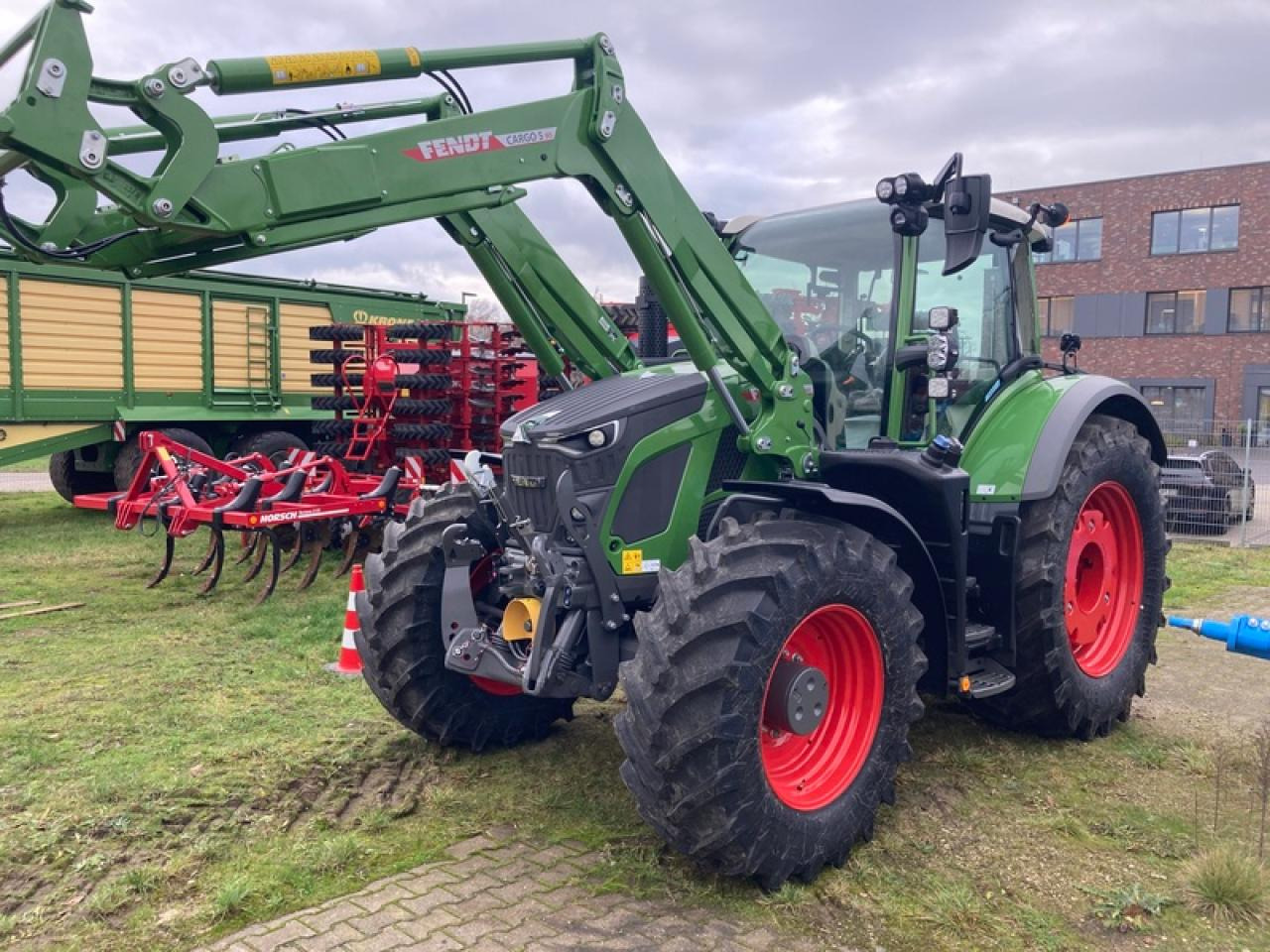 Fendt VARIO 620 PROFI PLUS SETTING 2 - جرار: صور 2 Fendt VARIO 620 PROFI PLUS SETTING 2 - جرار: صور 2