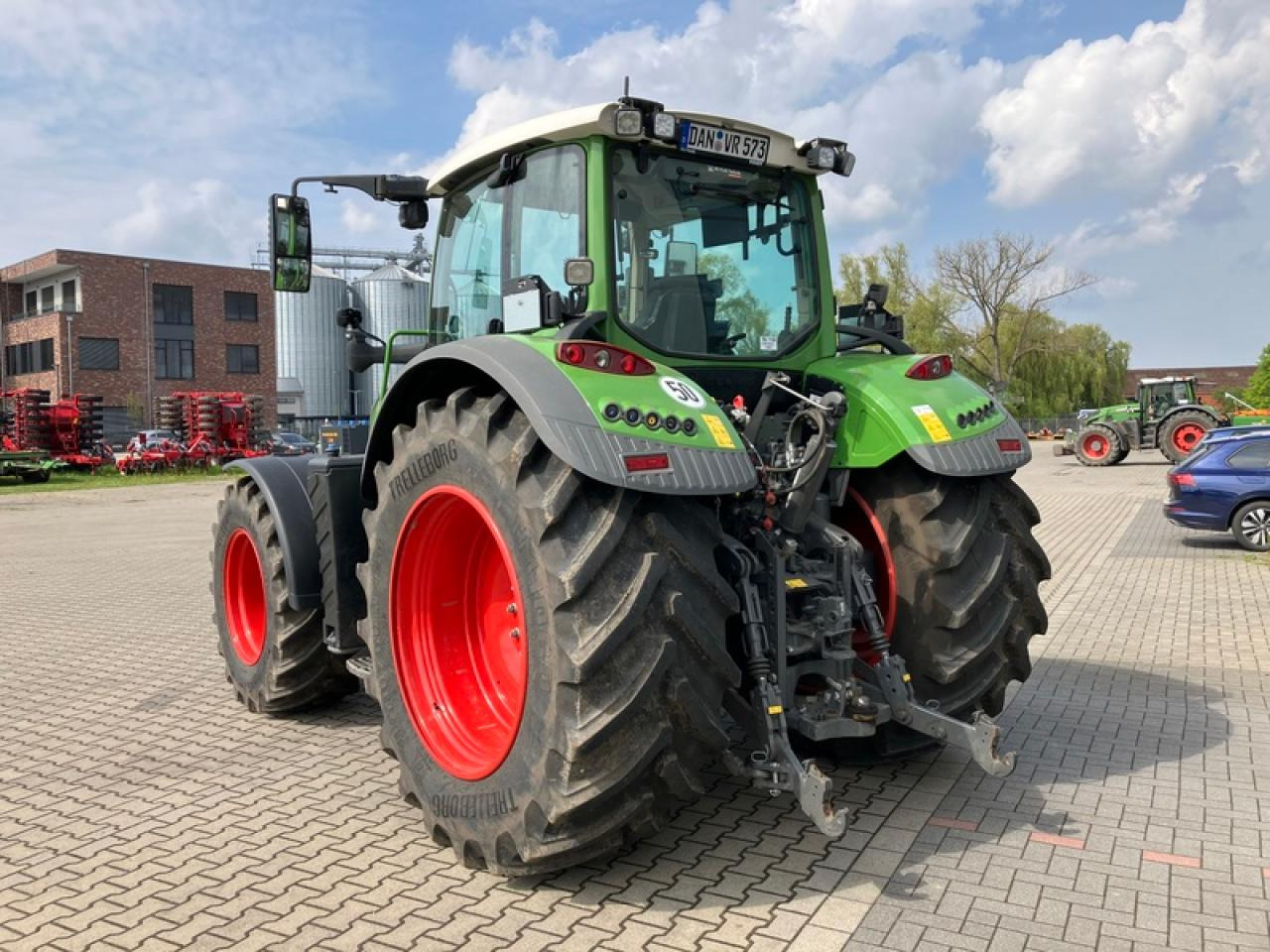 Fendt VARIO 724 GEN 6 PROFI PLUS SET 2 - جرار: صور 3 Fendt VARIO 724 GEN 6 PROFI PLUS SET 2 - جرار: صور 3