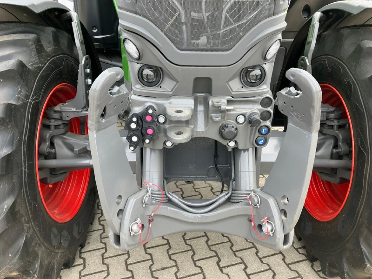 Fendt VARIO726 GEN 7 PROFI PLUS SET 2 - جرار: صور 5 Fendt VARIO726 GEN 7 PROFI PLUS SET 2 - جرار: صور 5