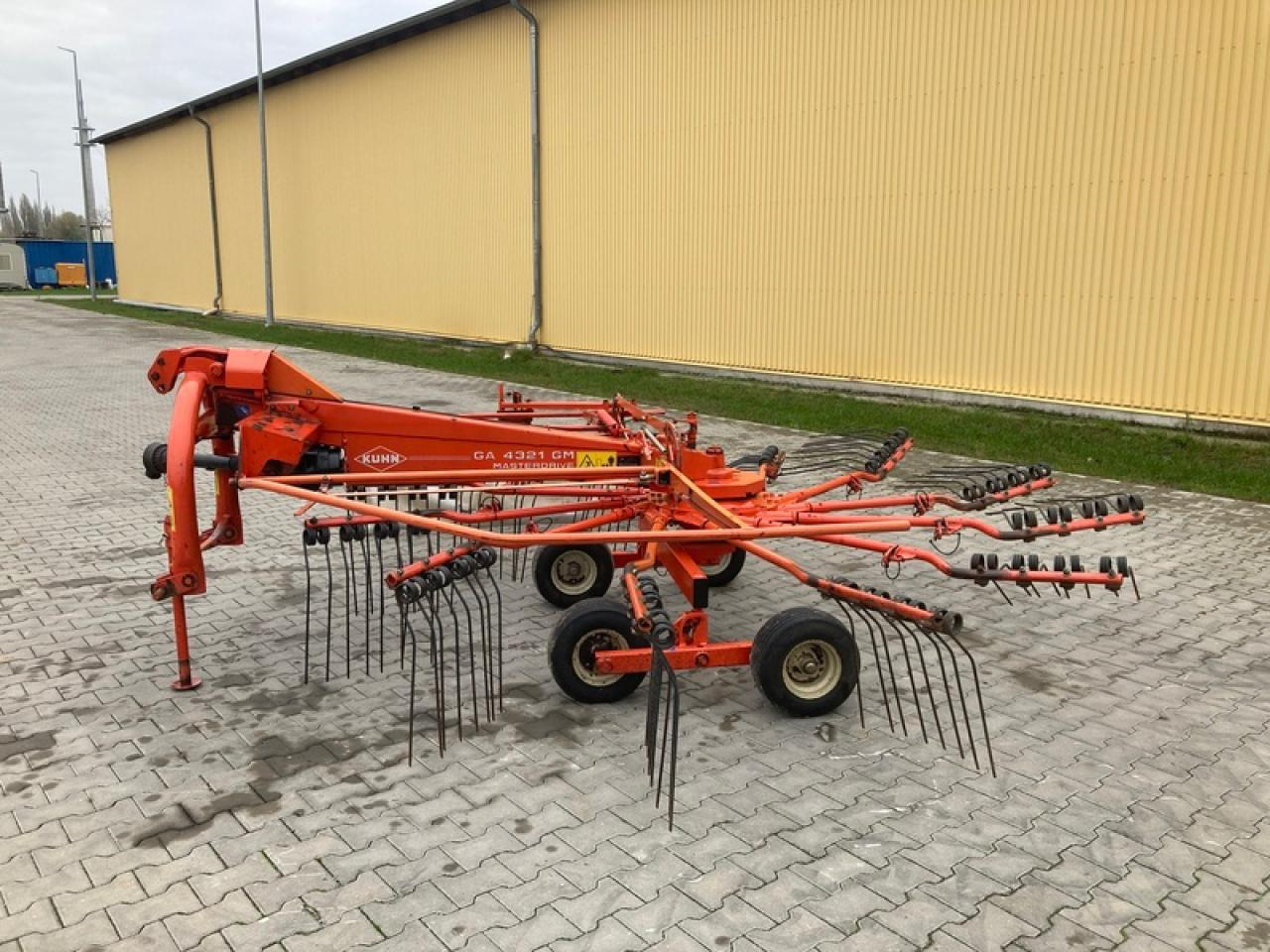 Kuhn GA 4321 GM - لمّامَة القش: صور 2 Kuhn GA 4321 GM - لمّامَة القش: صور 2