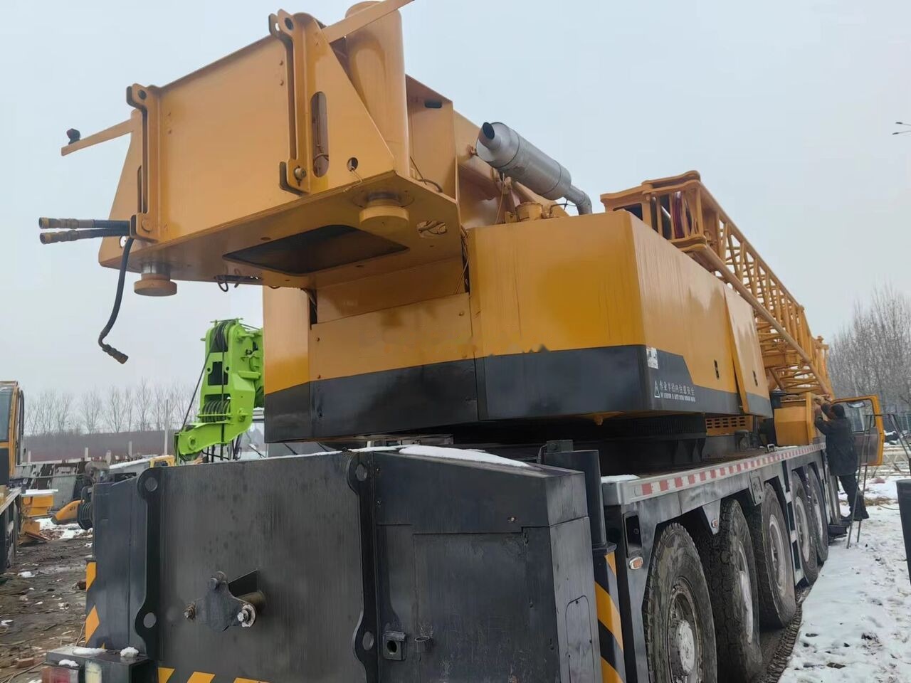 XCMG QAY200 truck crane 25 50 70 80 100 200 mobile crane for sale - موبايل كرين: صور 3 XCMG QAY200 truck crane 25 50 70 80 100 200 mobile crane for sale - موبايل كرين: صور 3