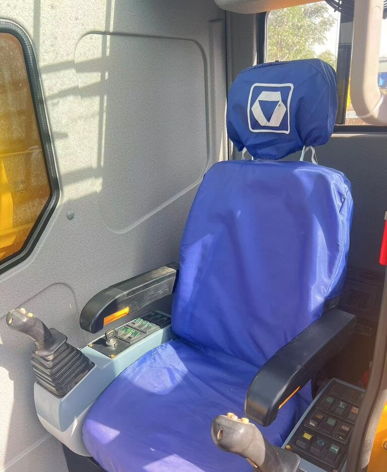 XCMG XCT25 QY25K5D 25ton 50ton 70ton 100ton 130 ton - موبايل كرين: صور 4 XCMG XCT25 QY25K5D 25ton 50ton 70ton 100ton 130 ton - موبايل كرين: صور 4